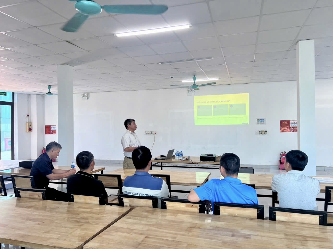 huấn luyện ATVSLĐ cho doanh nghiệp